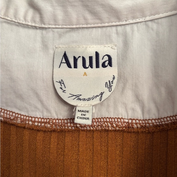 ARULA Layered Crop - size A - Picture 4 of 6